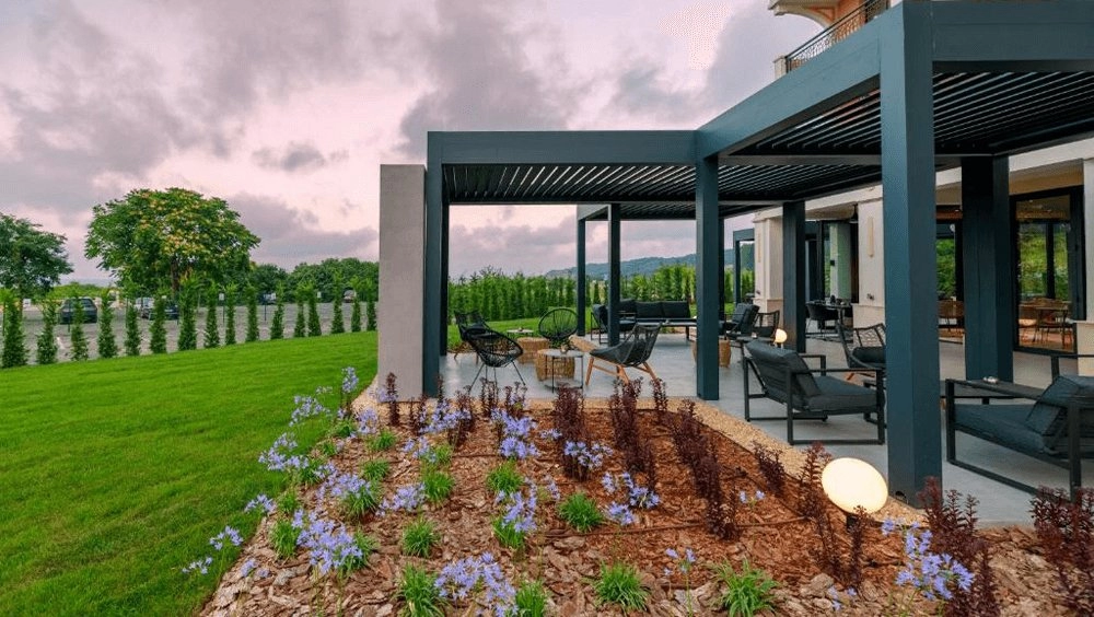 Tilt Bioklimatik Pergola